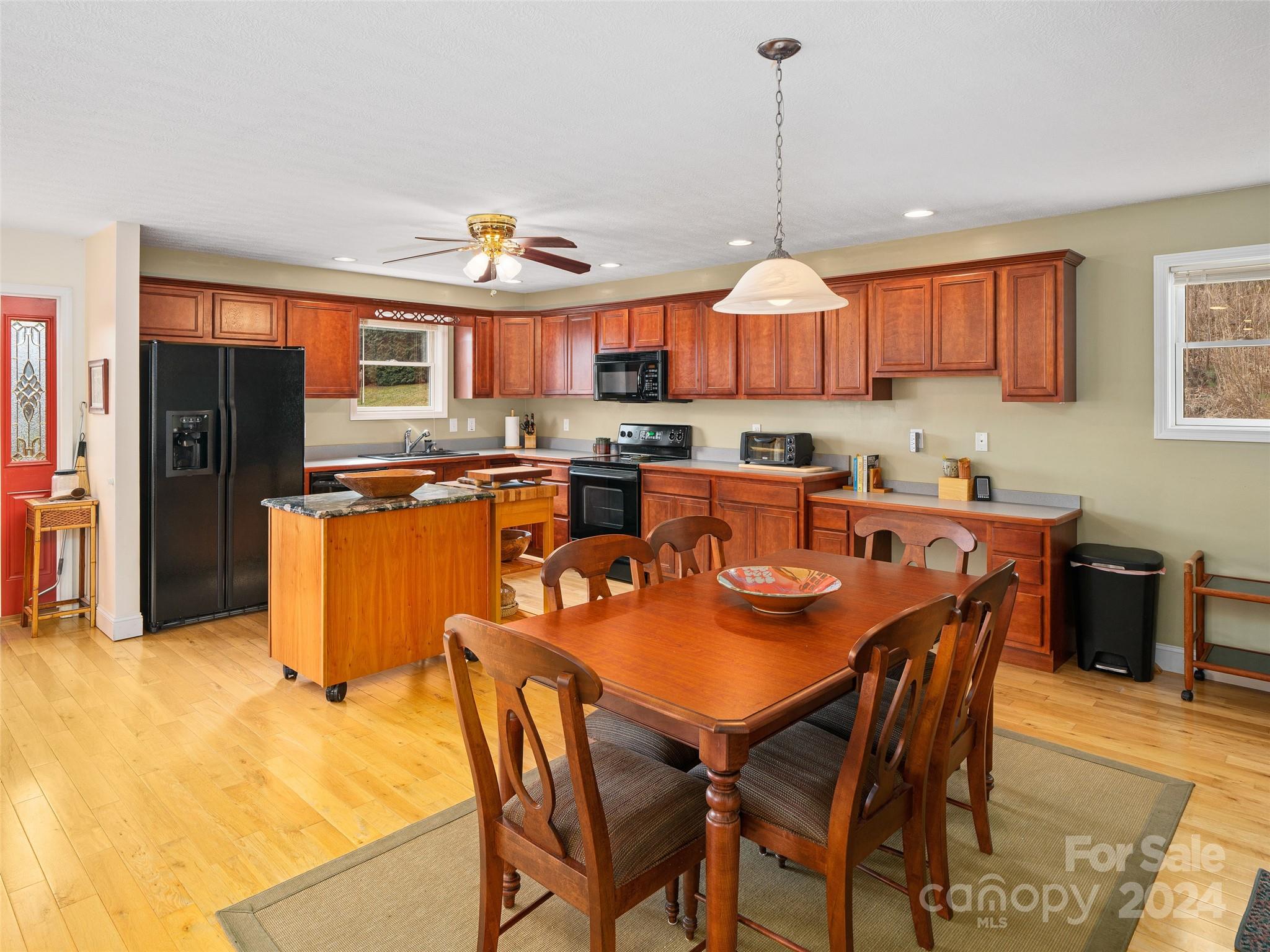 34 Walnut Cove Road Mars Hill, NC 28754 - Photo 12 of 42 Gallery Image 12