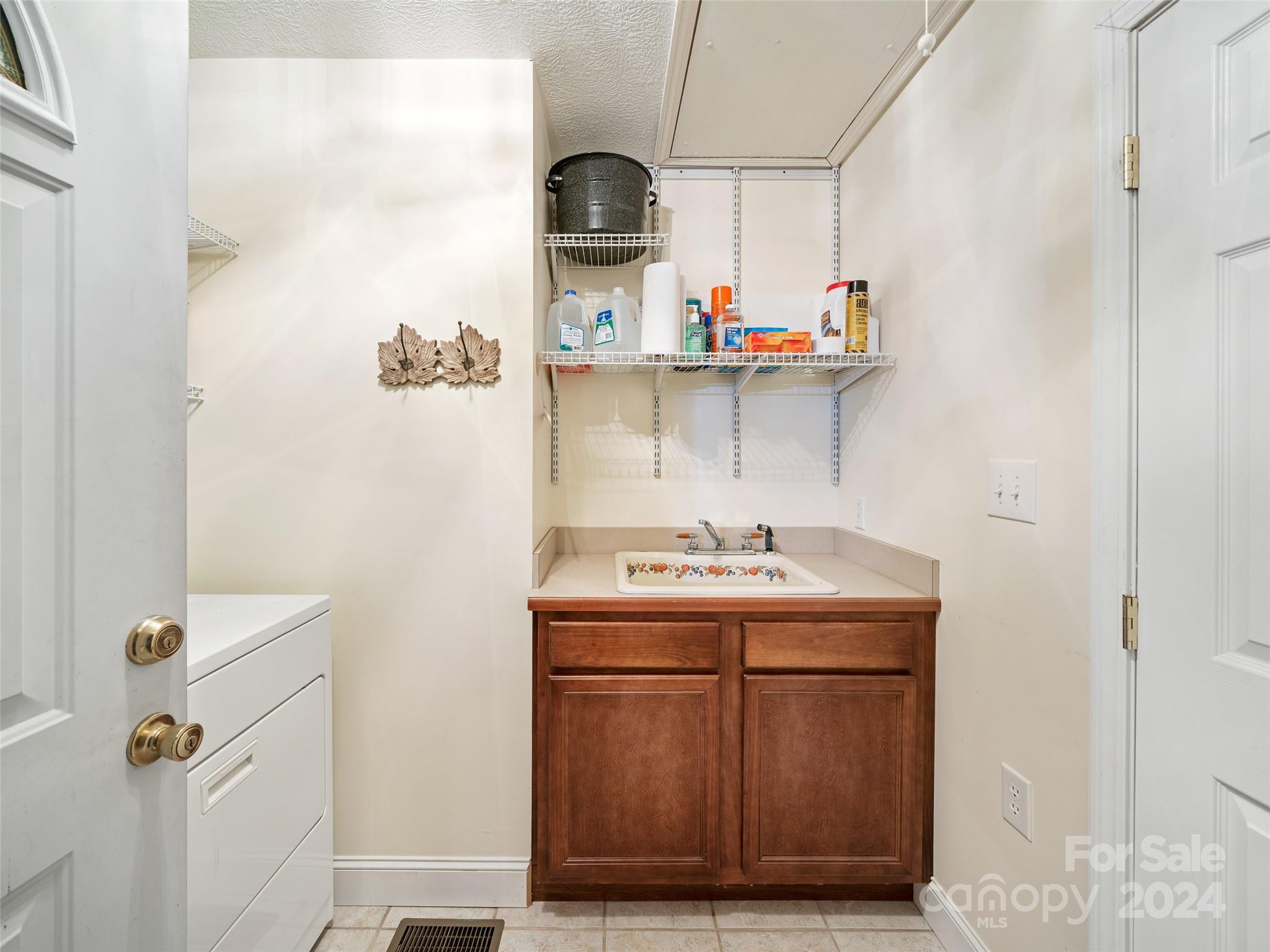 34 Walnut Cove Road Mars Hill, NC 28754 - Photo 29 of 42 Gallery Image 29