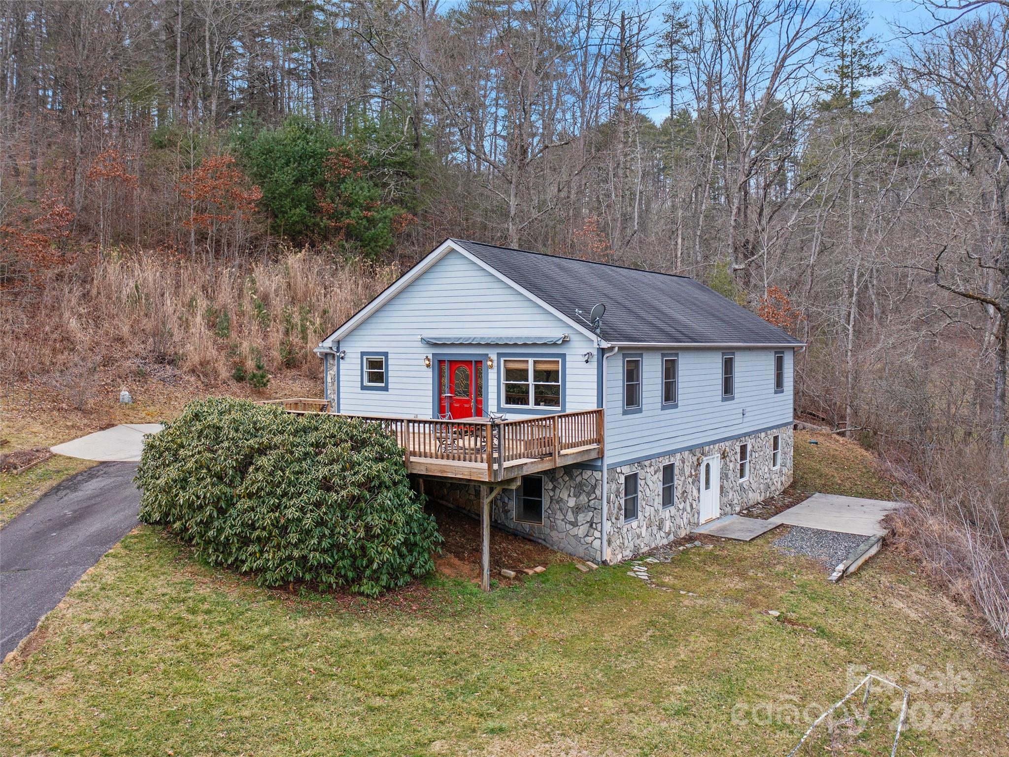 34 Walnut Cove Road Mars Hill, NC 28754 - Photo 3 of 42 Gallery Image 3