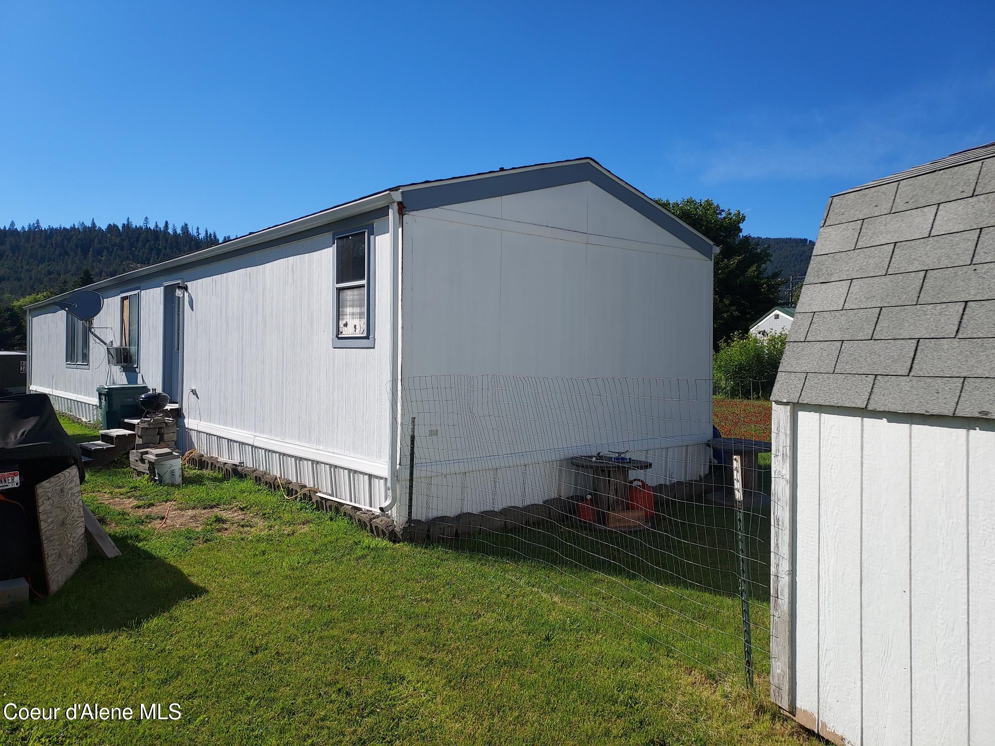 8270 West Meadow Brook Circle Rathdrum, ID 83858 - Photo 4 of 17 Garden Shed