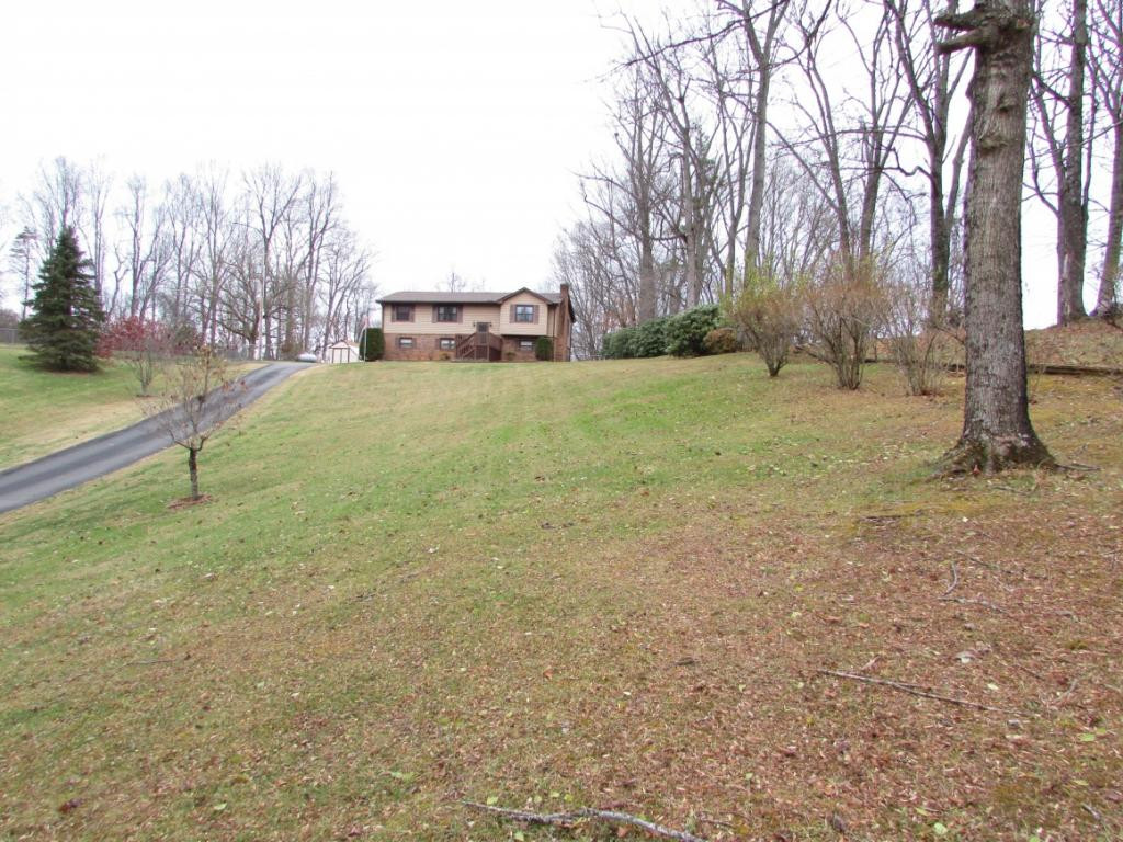 270 Old Watauga Road Elizabethton, TN 37643 - Photo 4 of 36 Photo 4