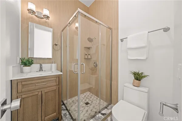 $6,998,000 | 221 Clear Falls, Irvine, CA 92602