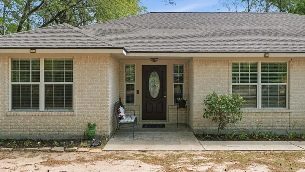 $383,000 | 907 Columbia River Road, Montgomery, TX 77316