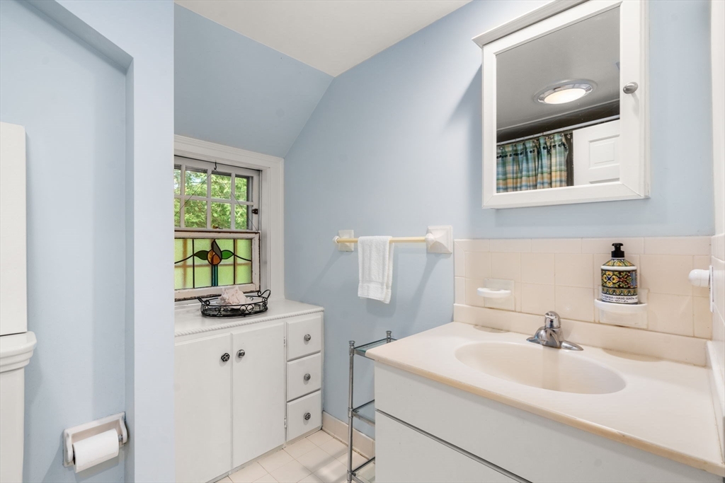 46 Lincoln Road Wellesley, MA 02481 - Photo 24 of 39