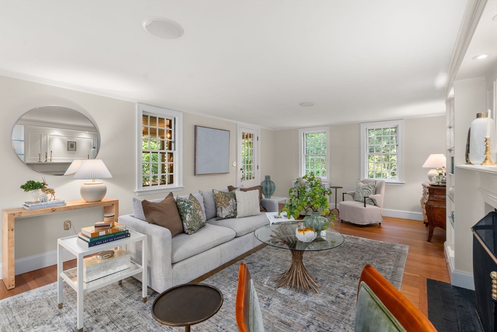 46 Lincoln Road Wellesley, MA 02481 - Photo 3 of 39