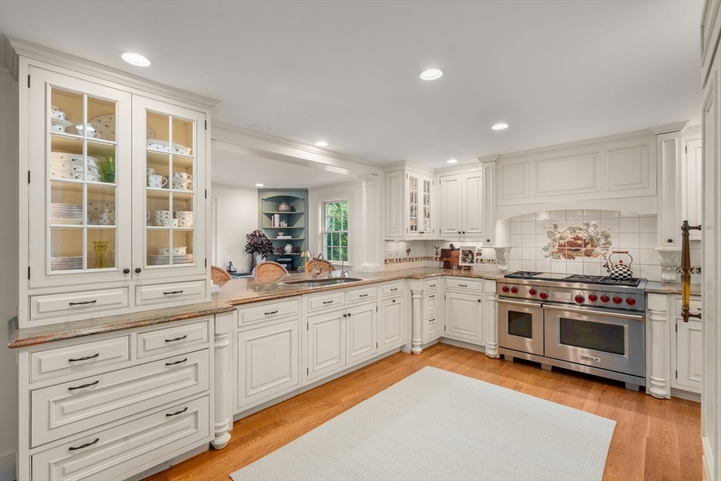 46 Lincoln Road Wellesley, MA 02481 - Photo 8 of 39