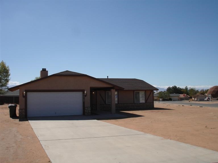 22709 Nalatapa Road Apple Valley, CA 92307 - Photo 1 of 1
