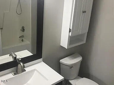 6577 English Oaks Drive Raleigh, NC 27615 - Photo 15 of 16 0a809164ade92cee8b7083beae94921b-cc_ft_3