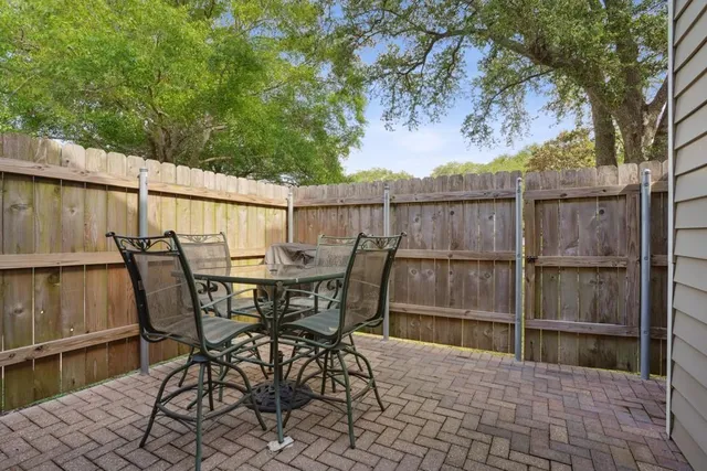 $175,000 | 1500 West Esplanade Avenue, Unit 22B, Kenner, LA 70065