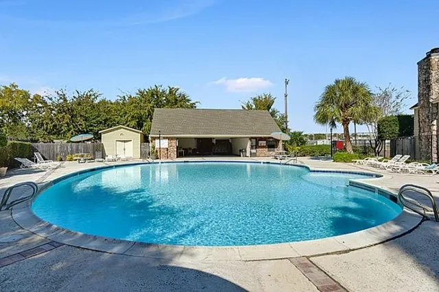 $175,000 | 1500 West Esplanade Avenue, Unit 22B, Kenner, LA 70065