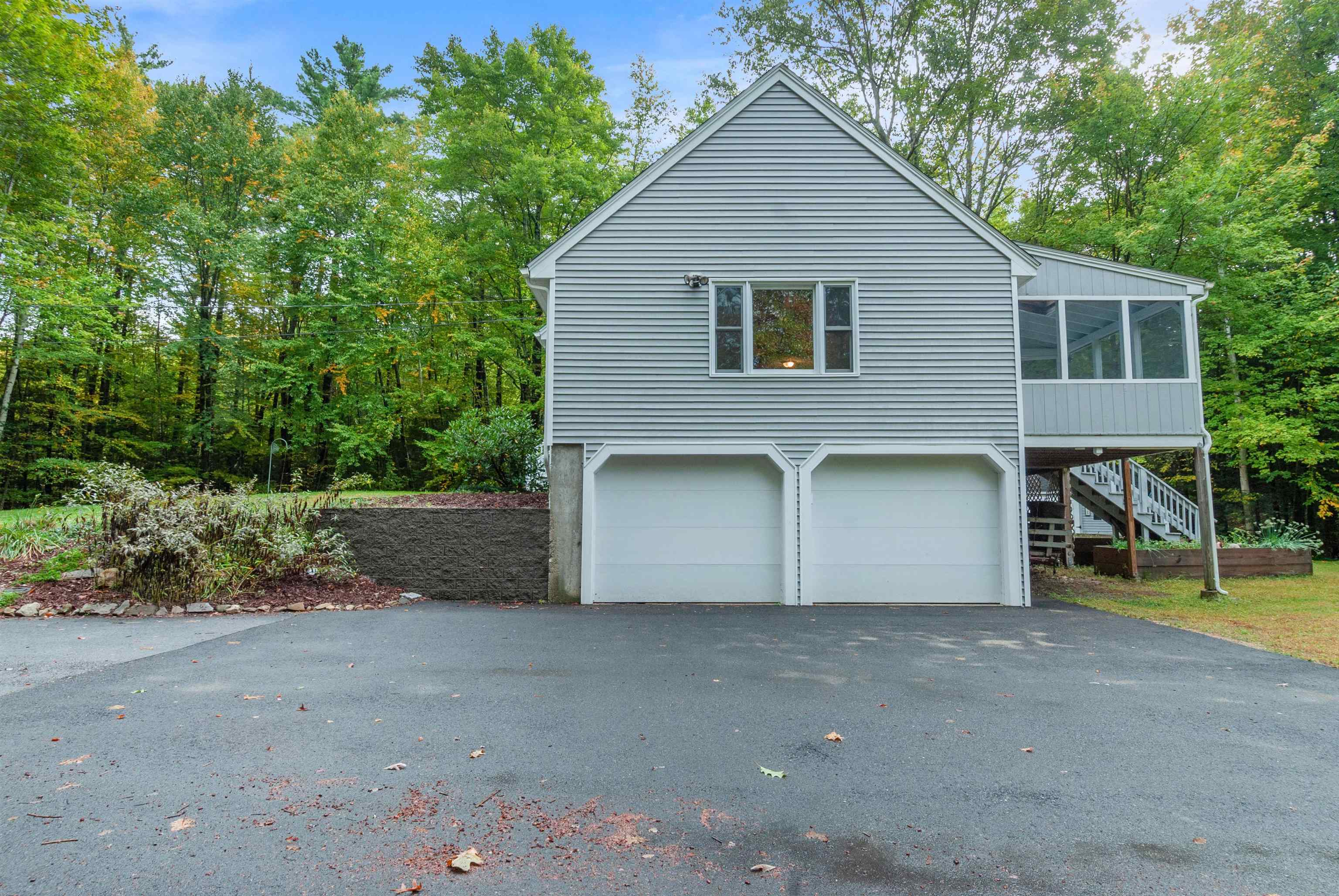 25 Oak Ridge Road Sandown, NH 03873 - Photo 31 of 35