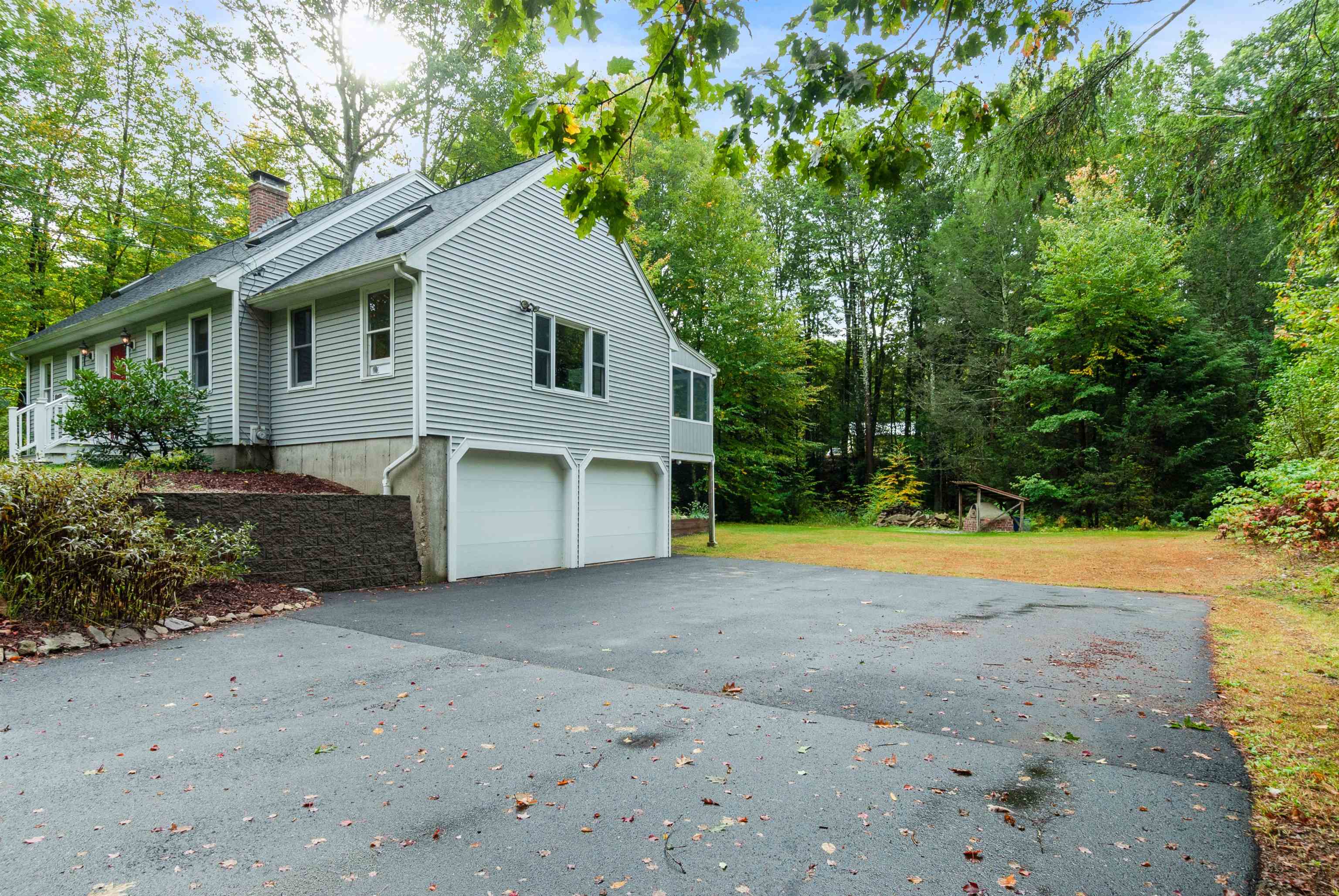 25 Oak Ridge Road Sandown, NH 03873 - Photo 32 of 35