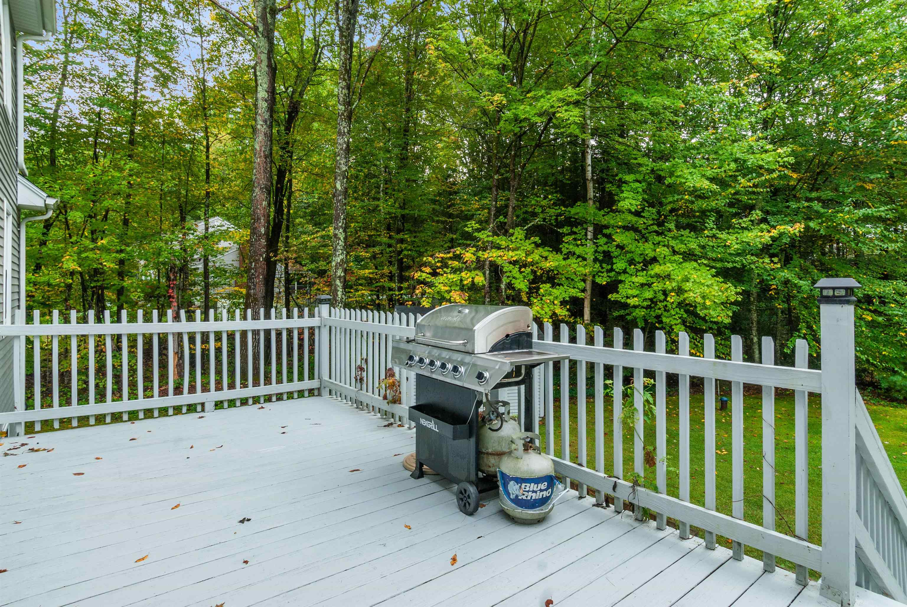 25 Oak Ridge Road Sandown, NH 03873 - Photo 34 of 35