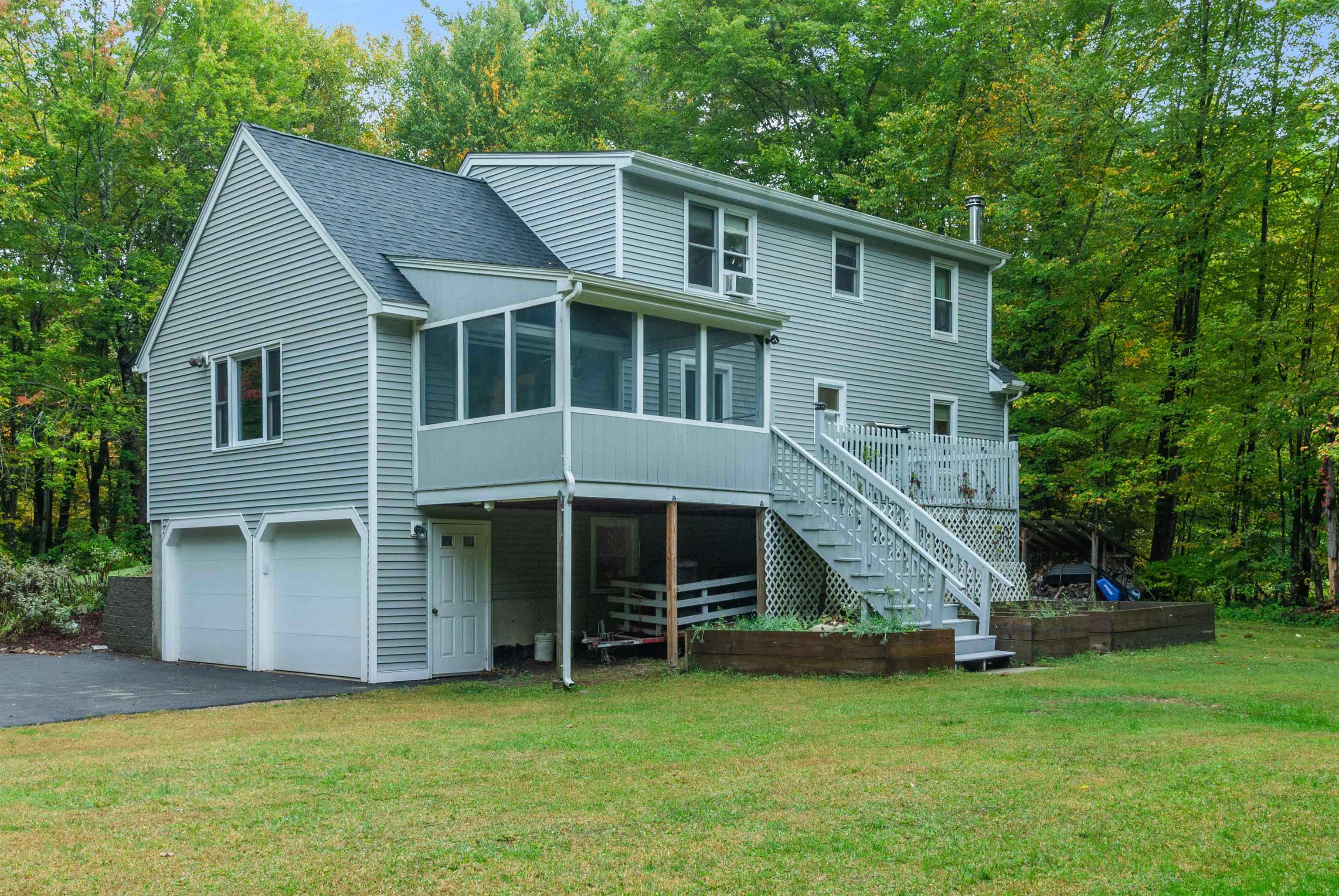 25 Oak Ridge Road Sandown, NH 03873 - Photo 6 of 35