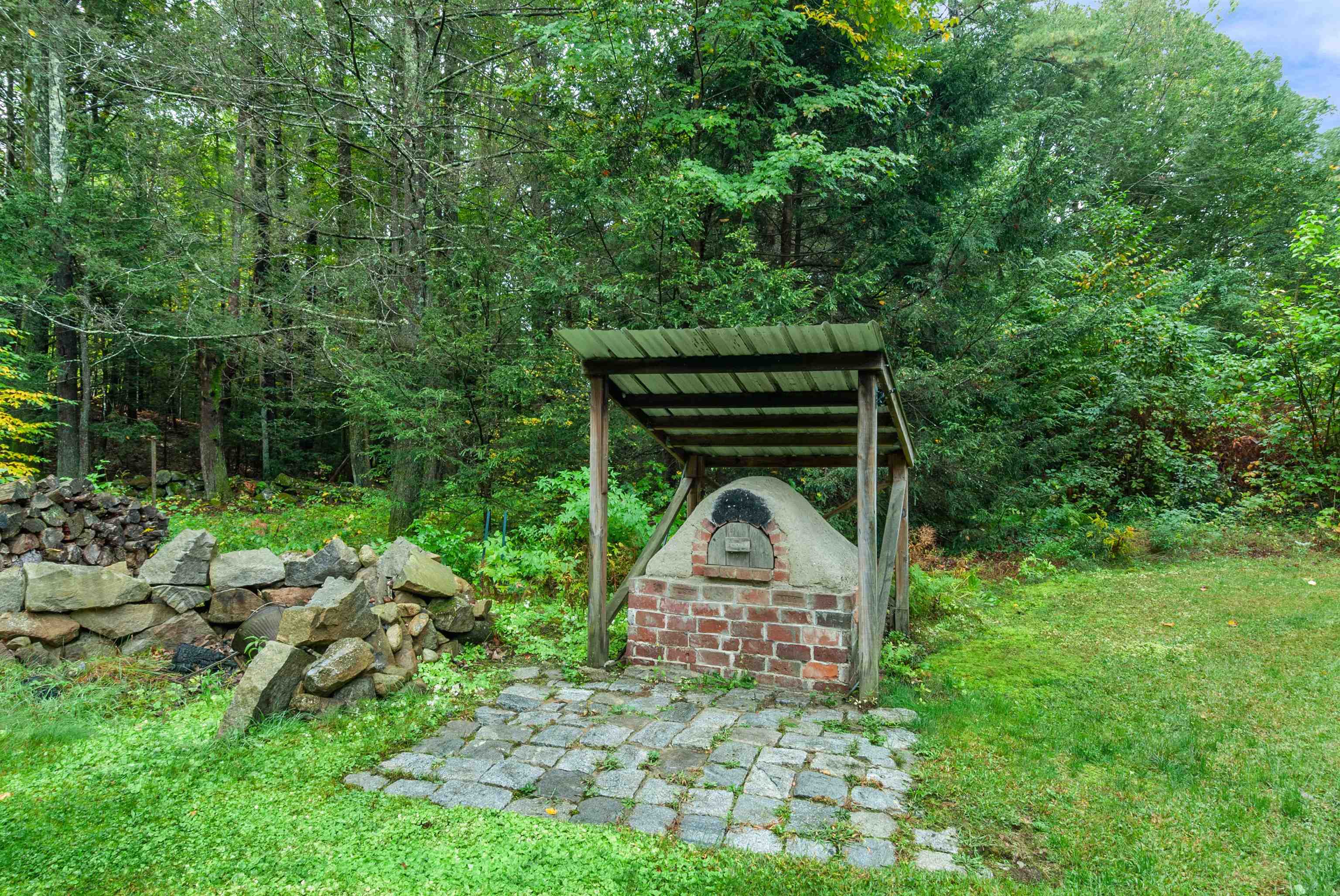 25 Oak Ridge Road Sandown, NH 03873 - Photo 7 of 35