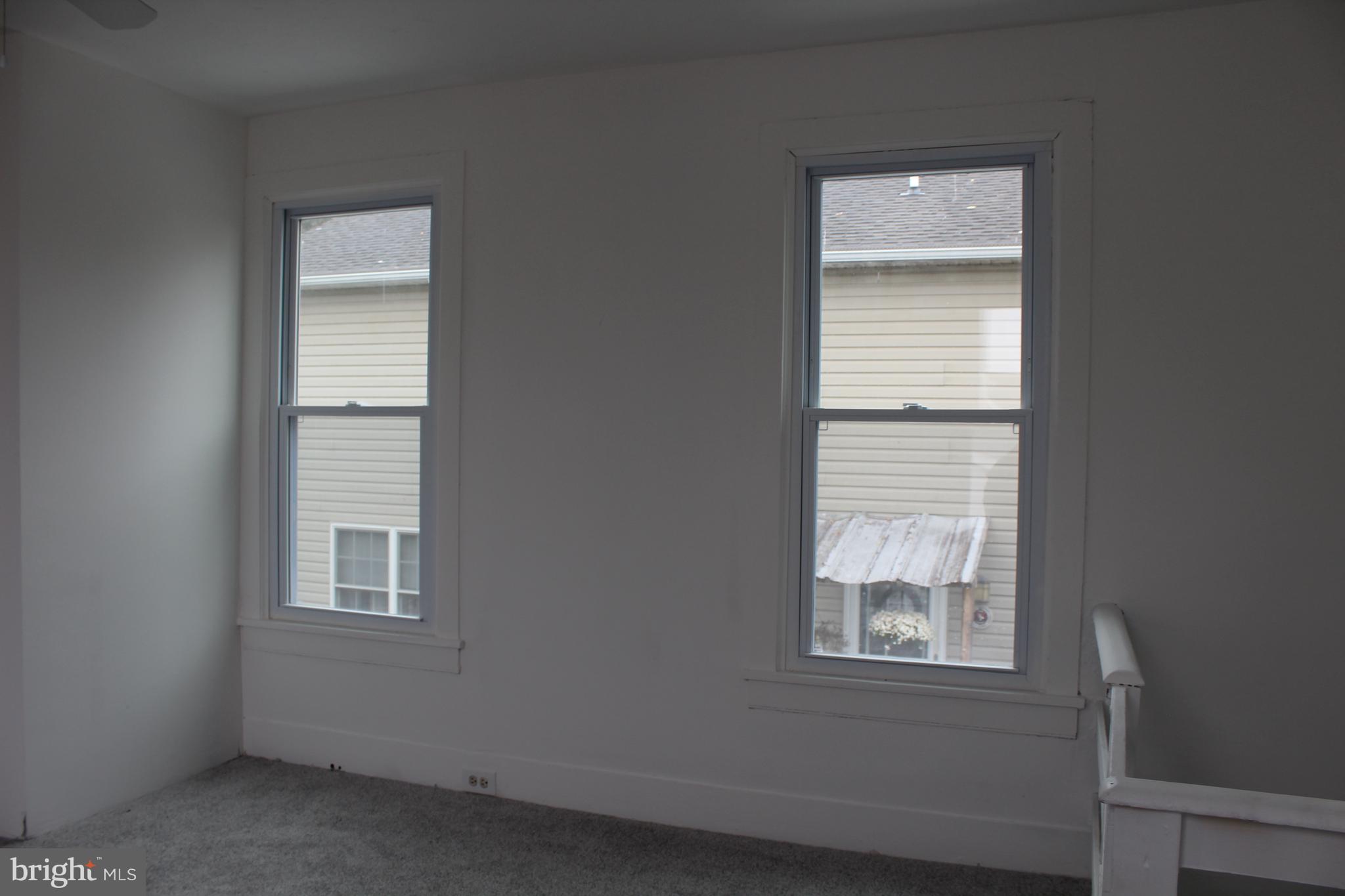 150 Main Street Dover, DE 19901 - Photo 28 of 50 a view of an empty room with a window