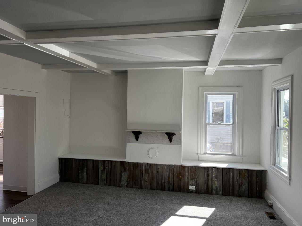 150 Main Street Dover, DE 19901 - Photo 3 of 50 a room with a window