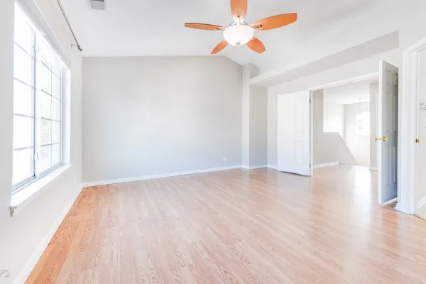 $2,550 | 3377 Ravinia Circle, Aurora, IL 60504