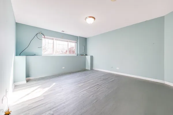 $2,550 | 3377 Ravinia Circle, Aurora, IL 60504