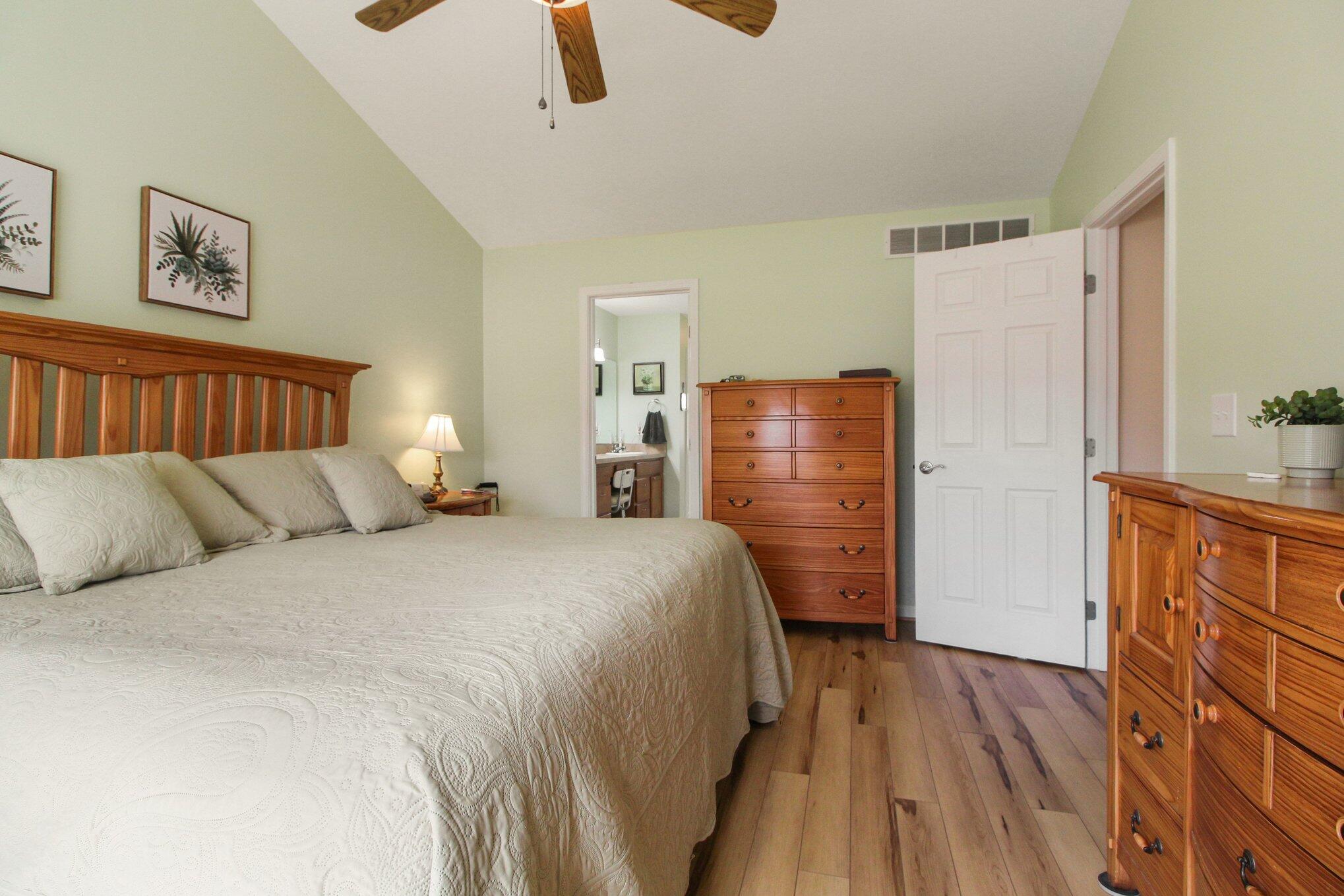 407 Edward J Street Clinton, MI 49236 - Photo 17 of 28 017_file_9694