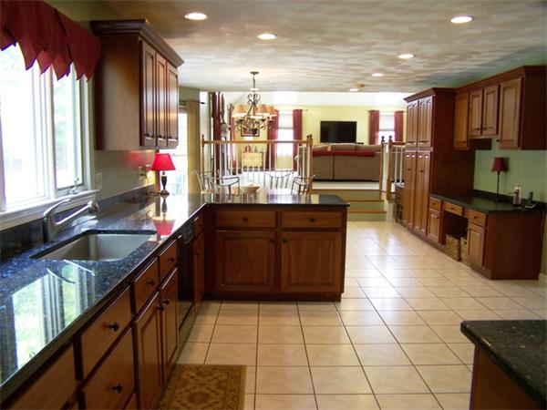 6 Molly Road Andover, MA 01810 - Photo 11 of 30 Gallery Image 11