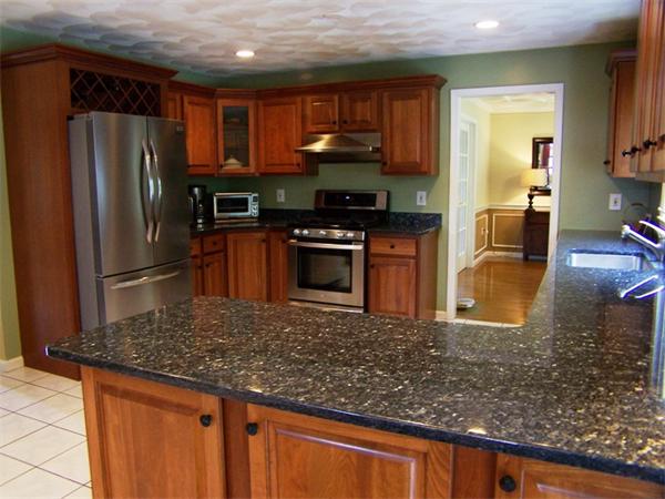 6 Molly Road Andover, MA 01810 - Photo 10 of 30 Gallery Image 10
