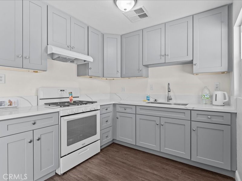 8437 Bruce Avenue Riverside, CA 92503 - Photo 7 of 24 Gallery Image 7