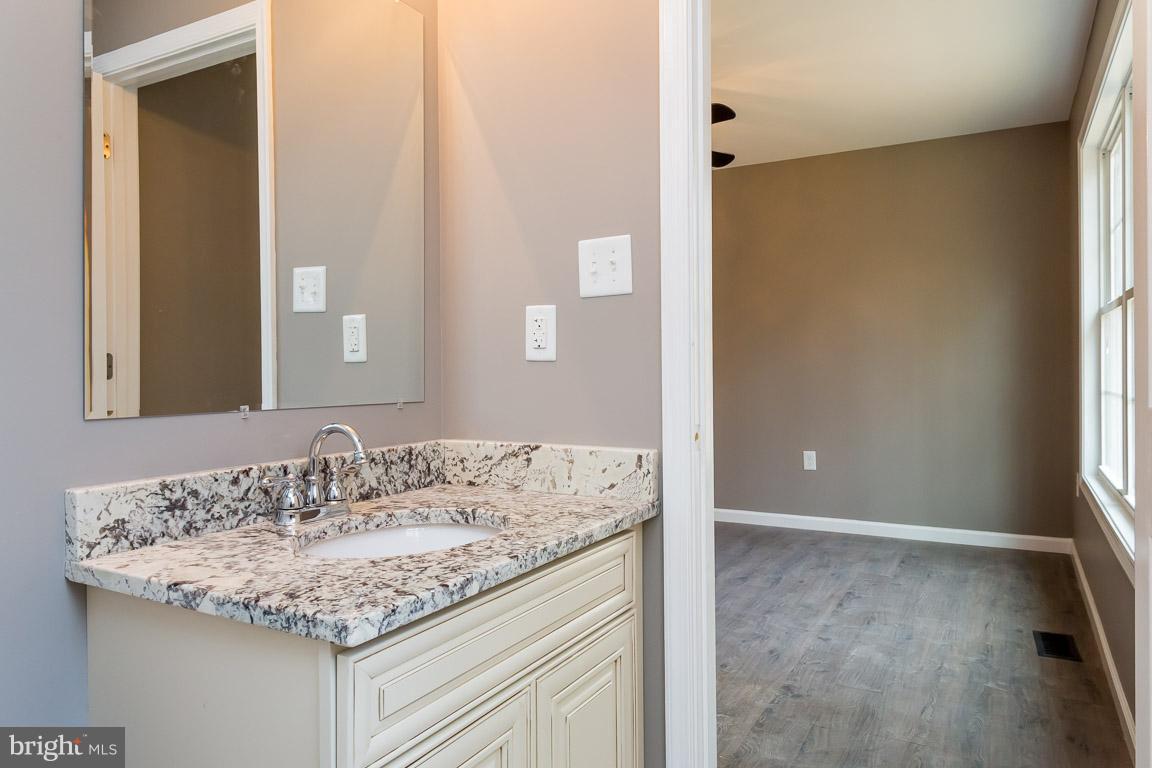 7575 Rachael's Way Culpeper, VA 22701 - Photo 25 of 30 Bath (Master)