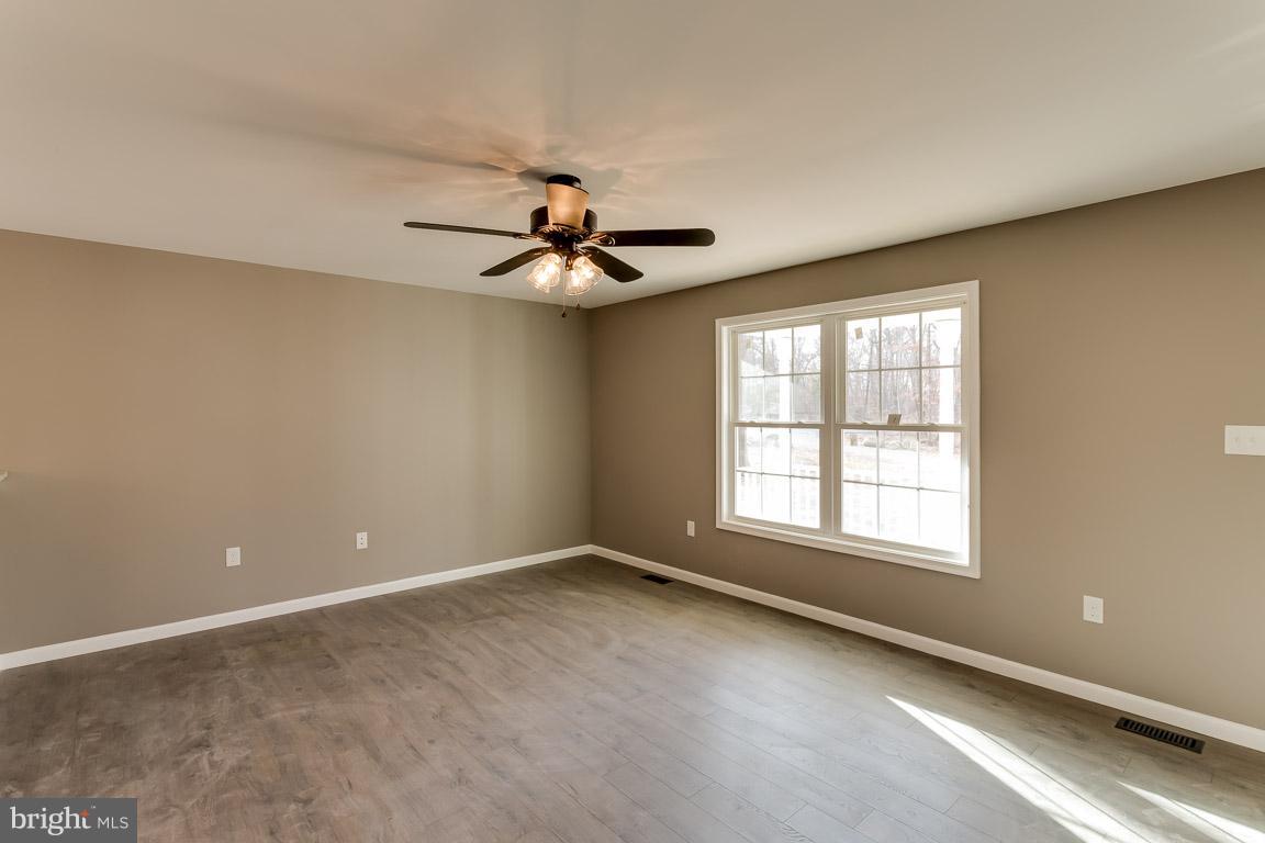 7575 Rachael's Way Culpeper, VA 22701 - Photo 7 of 30 Living Room