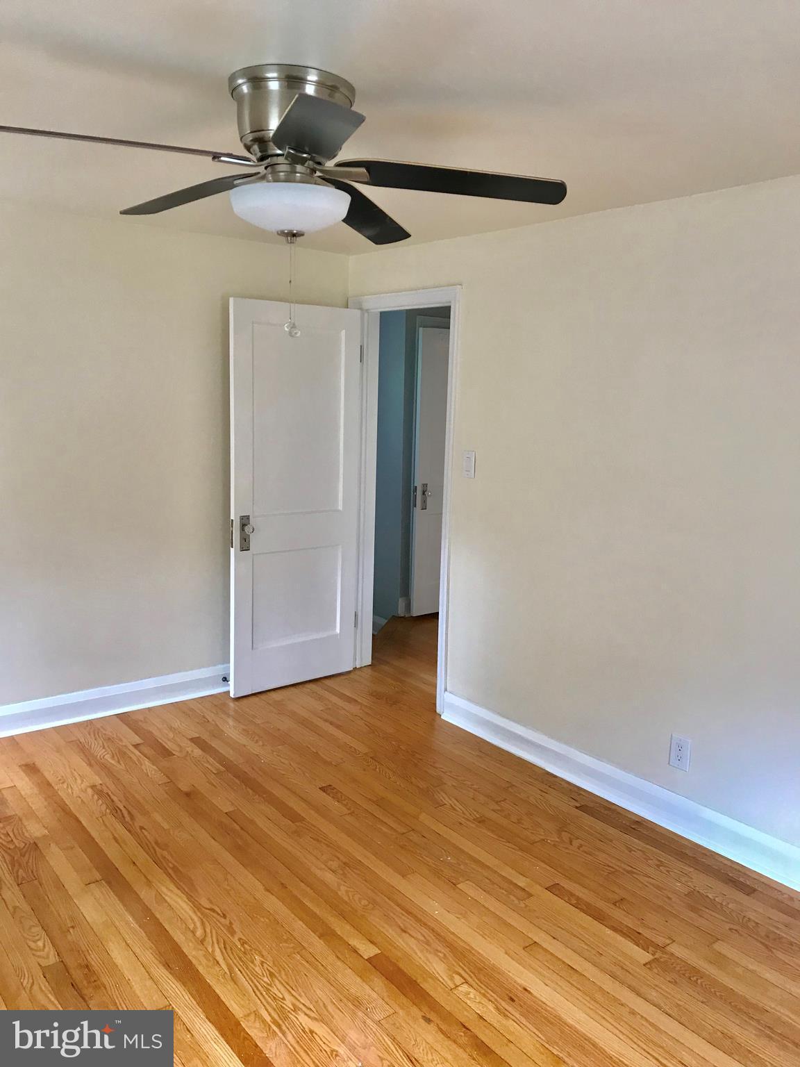 702 Devonshire Road Baltimore, MD 21229 - Photo 12 of 24 Bedroom #1