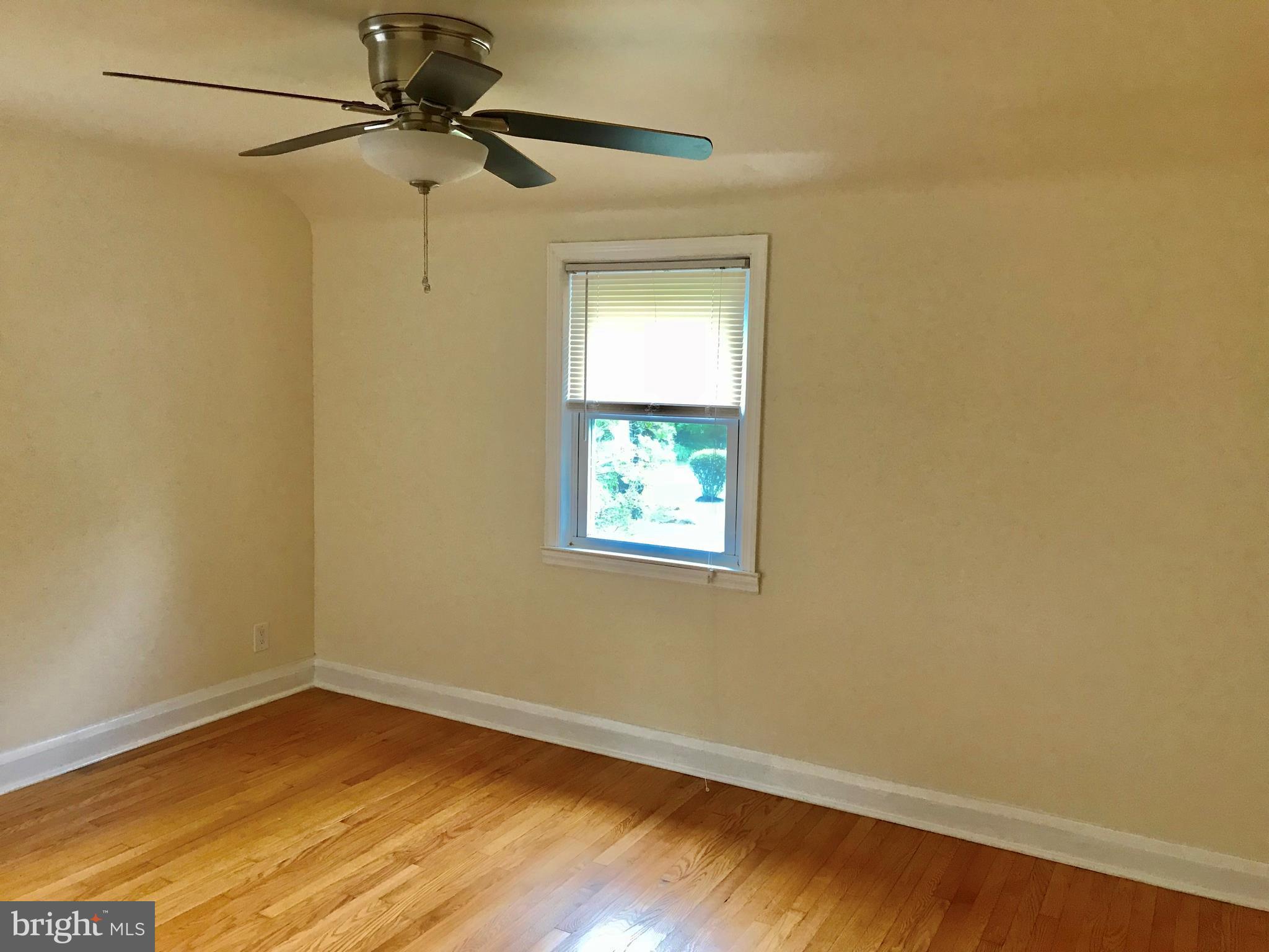 702 Devonshire Road Baltimore, MD 21229 - Photo 14 of 24 Bedroom #2