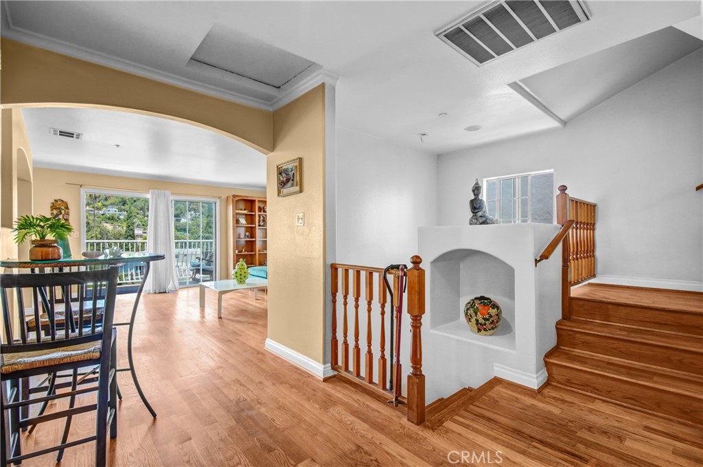3975 Barrett Road Los Angeles, CA 90032 - Photo 12 of 24 Gallery Image 12