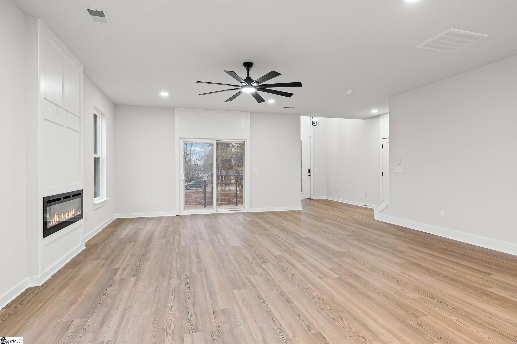 319 Hunts Bridge Road Greenville, SC 29617 - Photo 5 of 37