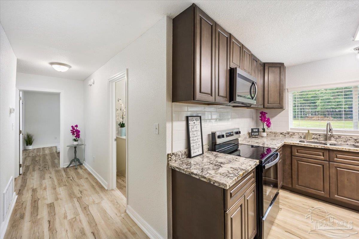 4840 West Spencer Field Road Pace, FL 32571 - Photo 13 of 34
