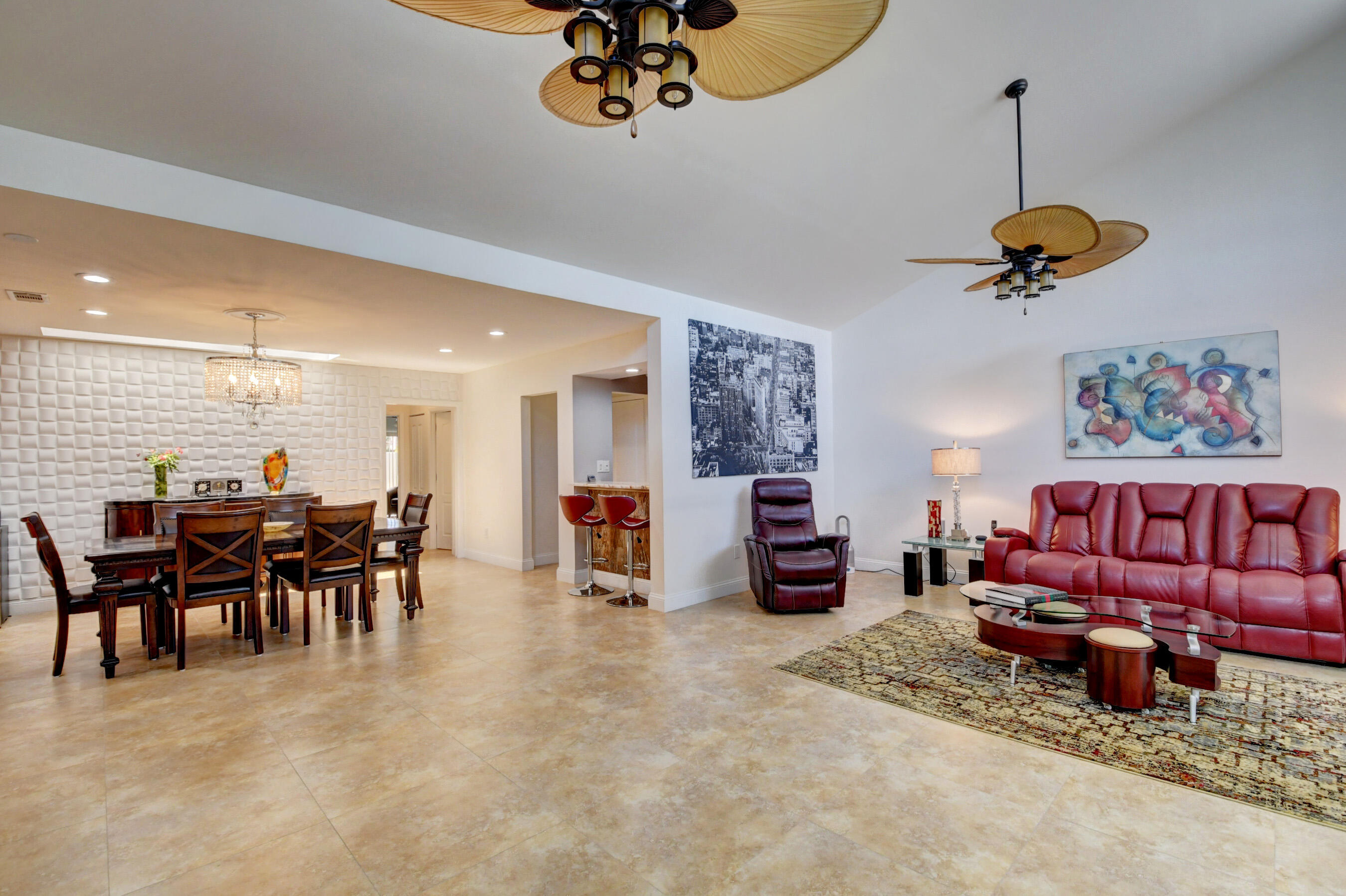 21933 Arriba Real, Unit 20B Boca Raton, FL 33433 - Photo 11 of 68 Great room