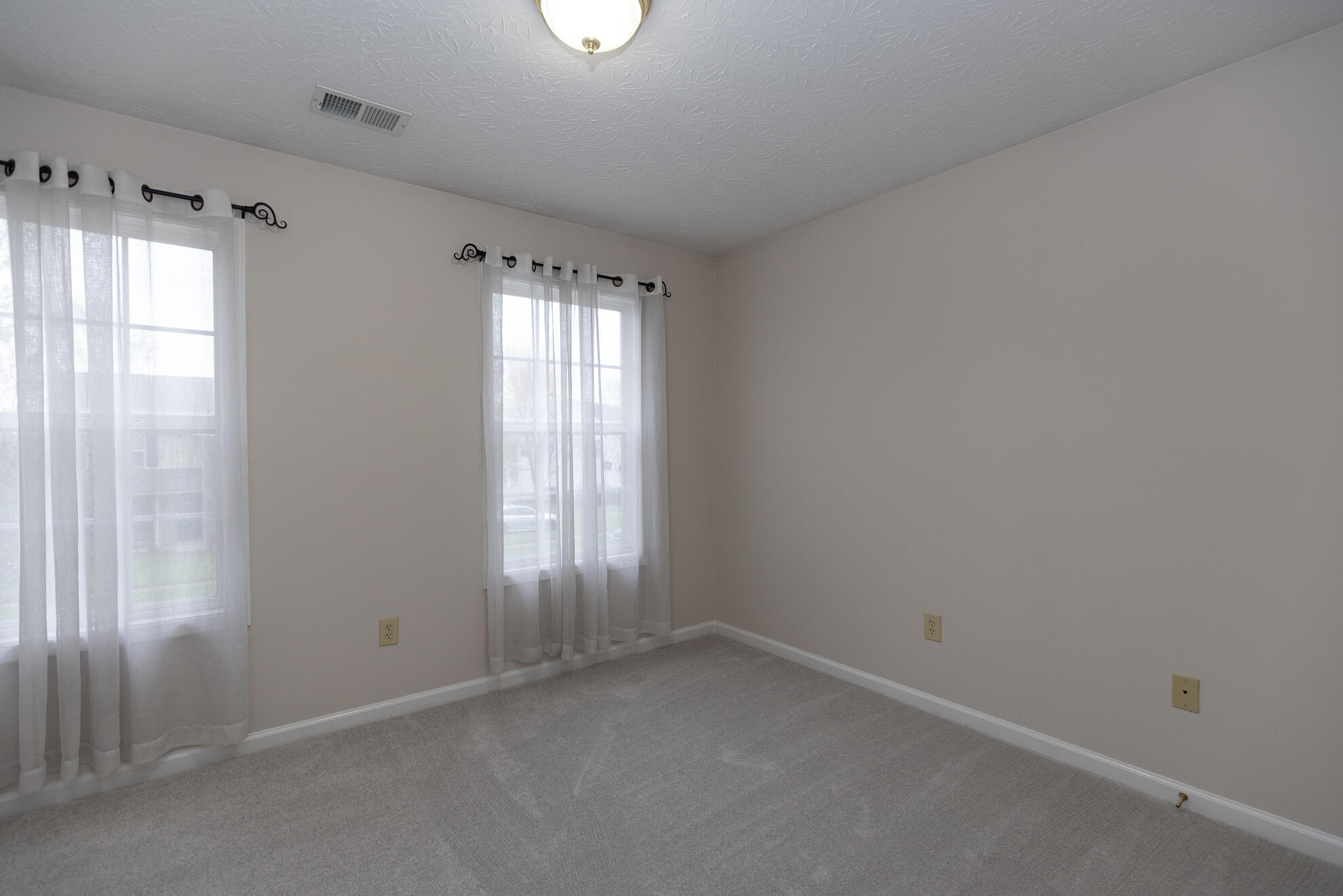 144 Old Post Road Paris, KY 40361 - Photo 25 of 39 616A4567