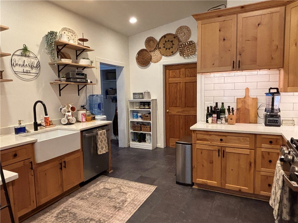 332 Upper Dutch Hill Road Oneonta, NY 13820 - Photo 4 of 50