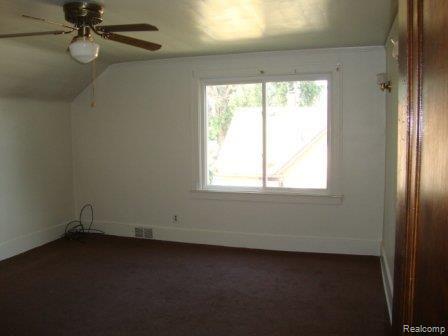 18581 Ruth Street Melvindale, MI 48122 - Photo 16 of 27 16-Master Bedroom View 1.JPG