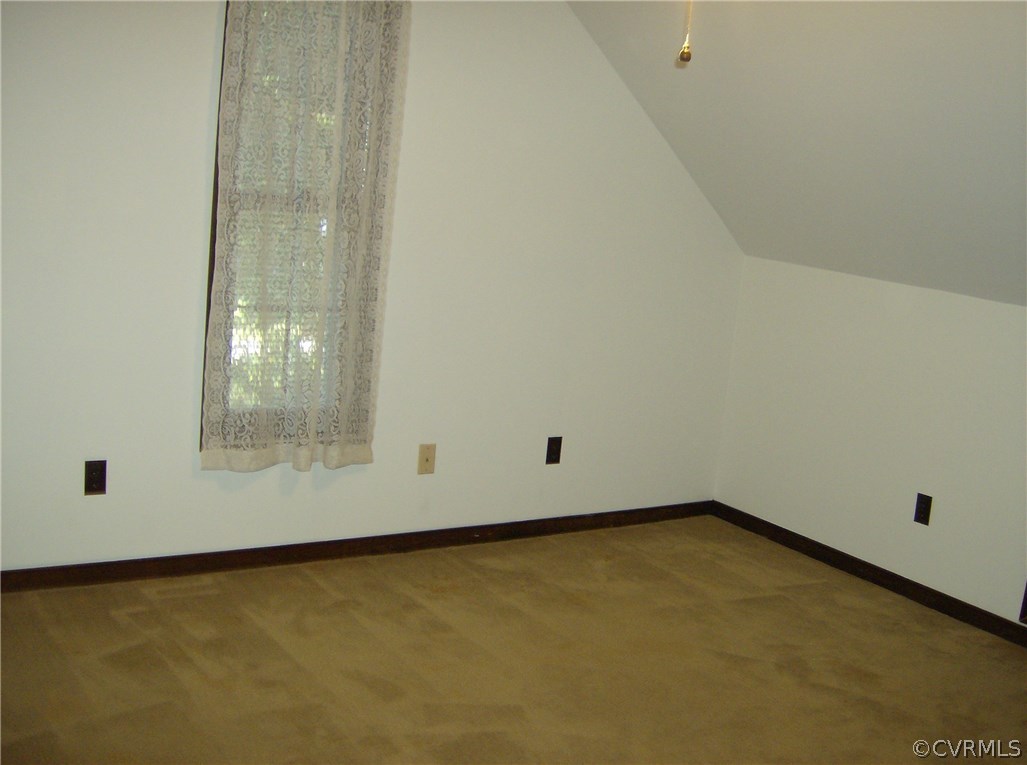 15900 Tri Gate Road Chester, VA 23831 - Photo 13 of 22
