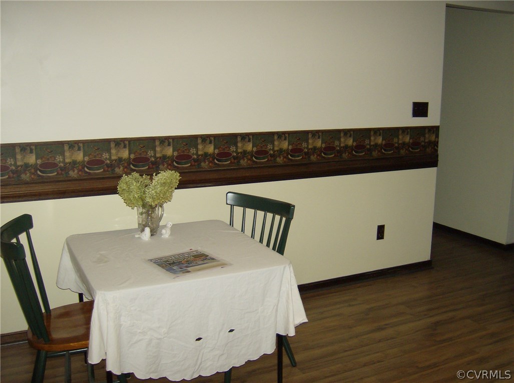 15900 Tri Gate Road Chester, VA 23831 - Photo 5 of 22