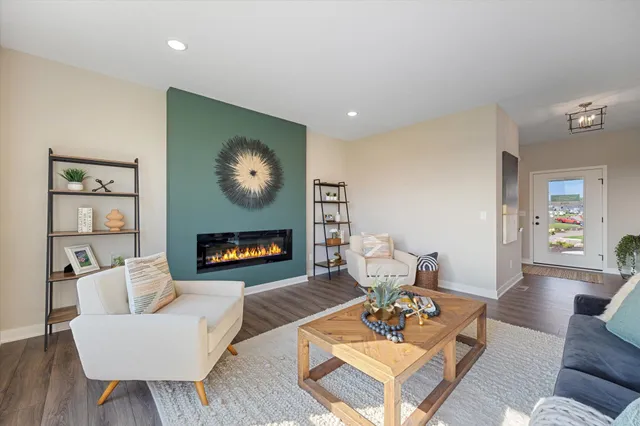 $704,600 | 15053 Ardmullivan Lane, Rosemount, MN 55068