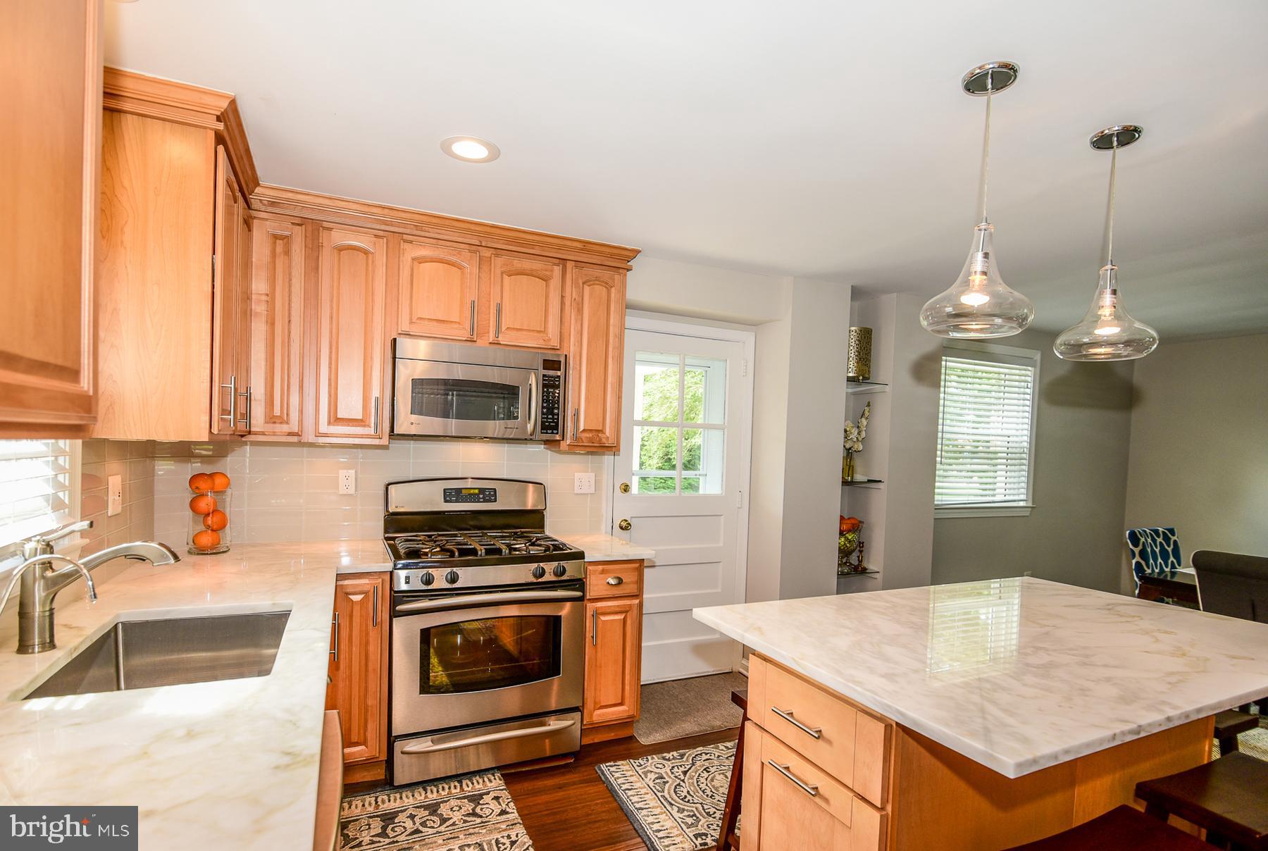 523 Andrew Road Springfield, PA 19064 - Photo 5 of 47