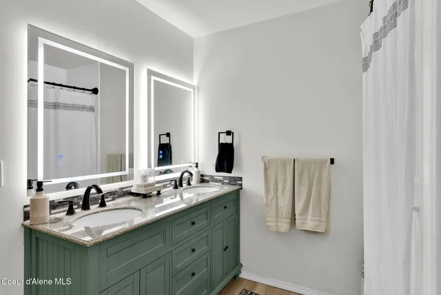 $999,000 | 5775 North Colfax Street, Dalton Gardens, ID 83815