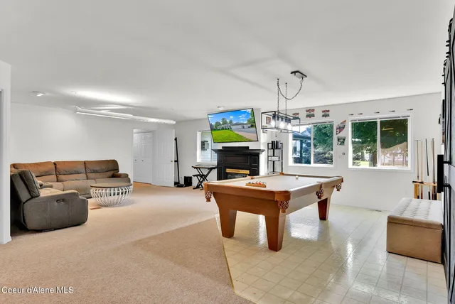 $999,000 | 5775 North Colfax Street, Dalton Gardens, ID 83815