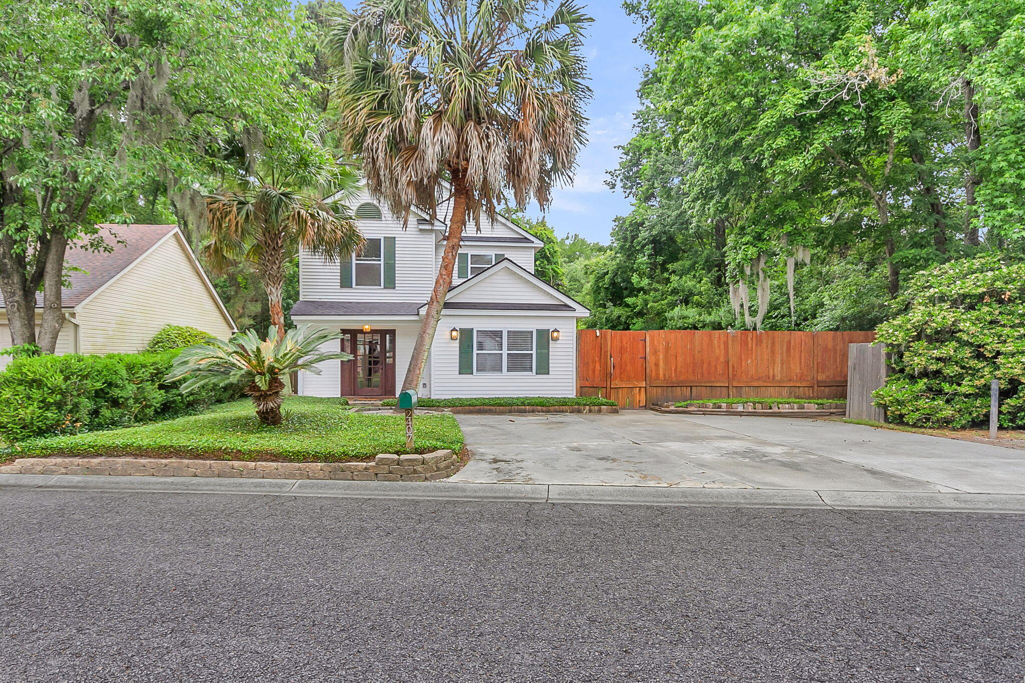 2407 Castlereagh Road Charleston, SC 29414 - Photo 58 of 59 CREM - 2407 Castlereagh - exterior only-