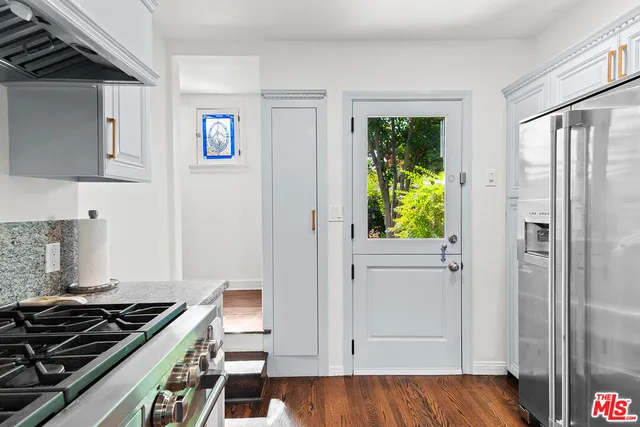 $1,990,000 | 6626 Cahuenga Terrace, Los Angeles, CA 90068