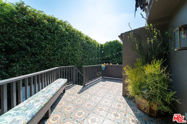 $1,990,000 | 6626 Cahuenga Terrace, Los Angeles, CA 90068