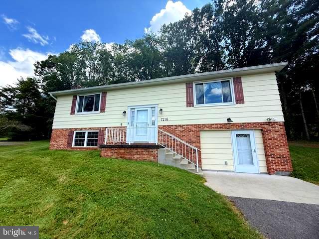 7216 Sang Run Road McHenry, MD 21541 - Photo 3 of 40 Well-Maintained home.