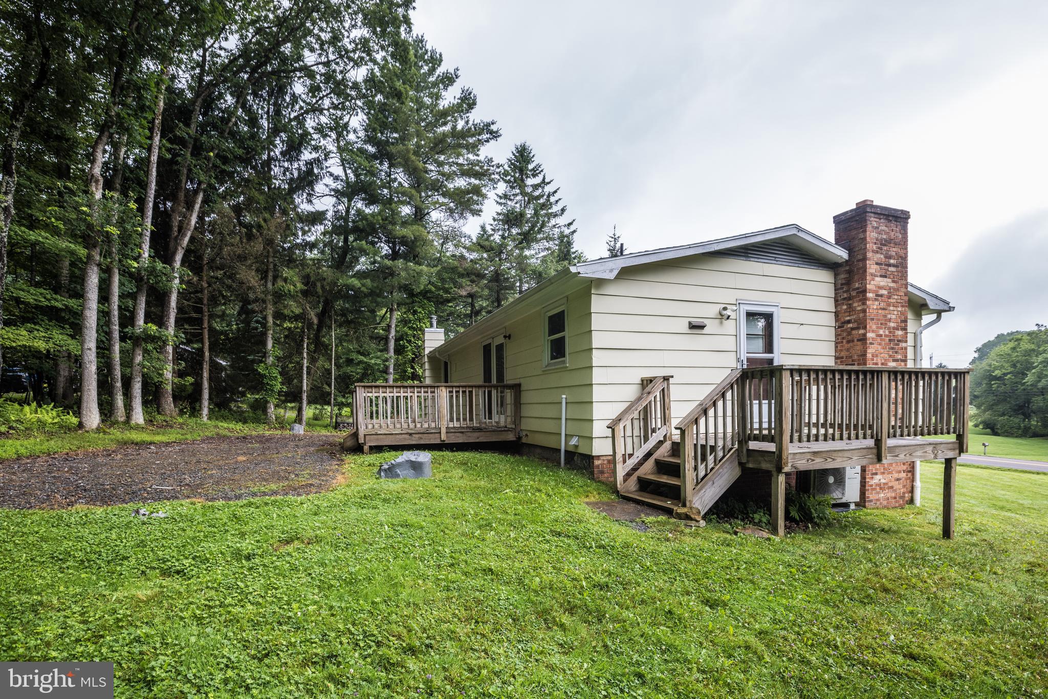 7216 Sang Run Road McHenry, MD 21541 - Photo 39 of 40 Side entrance to kitchen