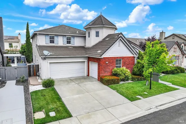 $804,000 | 812 Purple Sage Drive, Vacaville, CA 95687